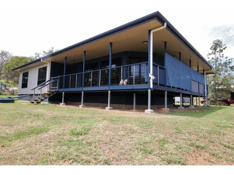 15 PELICAN Drive, LAKES ESTATE, Laidley Heights QLD 4341