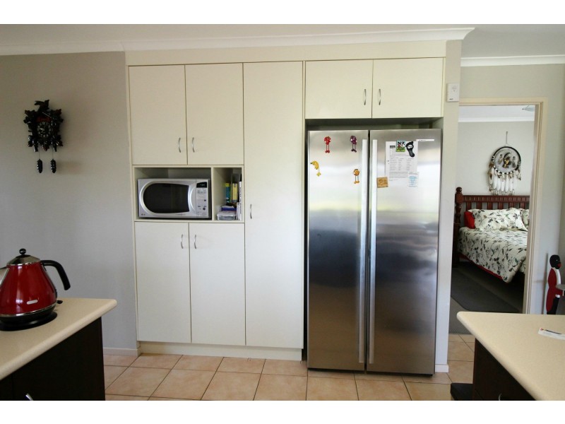 193 LAKES Drive, Laidley Heights QLD 4341