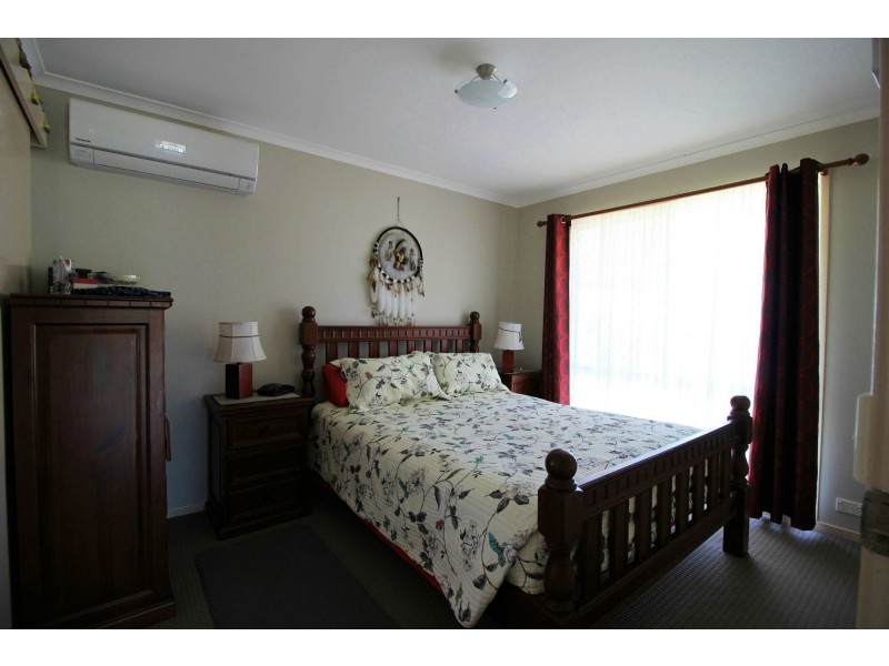 193 LAKES Drive, Laidley Heights QLD 4341
