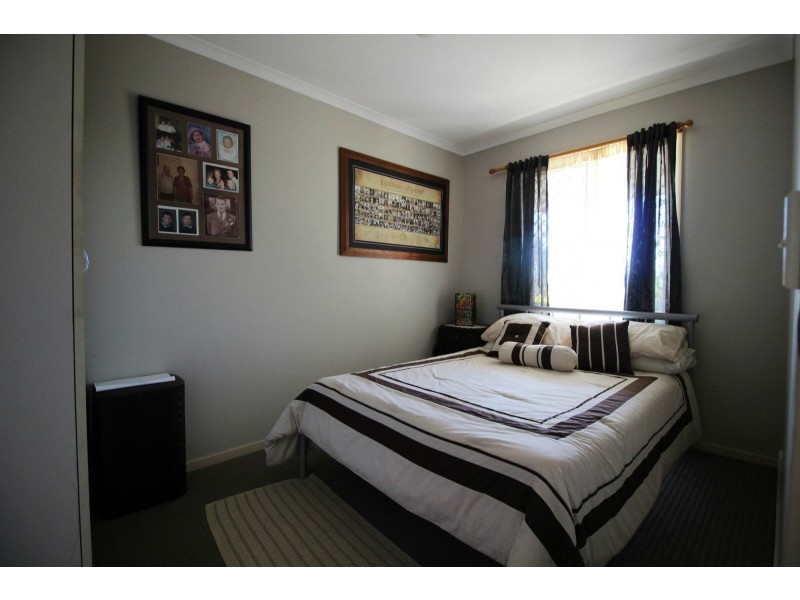 193 LAKES Drive, Laidley Heights QLD 4341