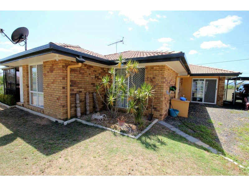 193 LAKES Drive, Laidley Heights QLD 4341