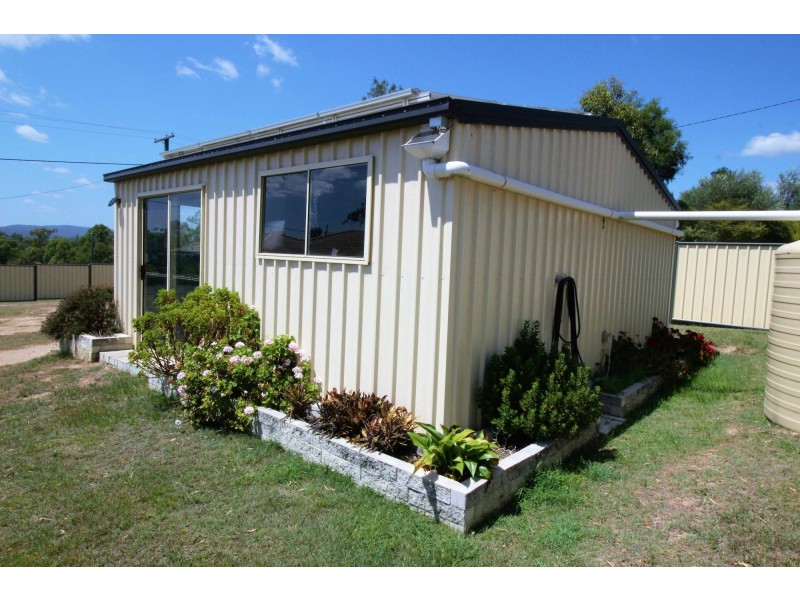 193 LAKES Drive, Laidley Heights QLD 4341