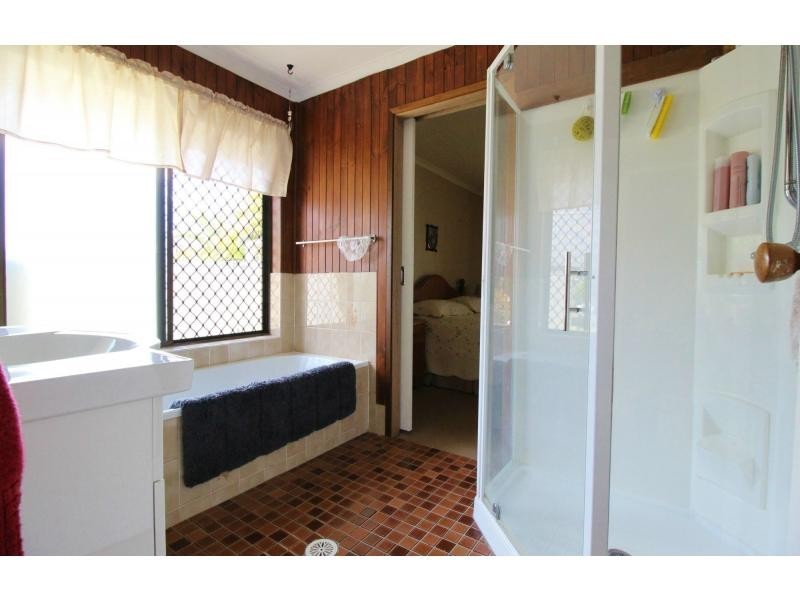 5 Jahn Drive, Glenore Grove QLD 4342