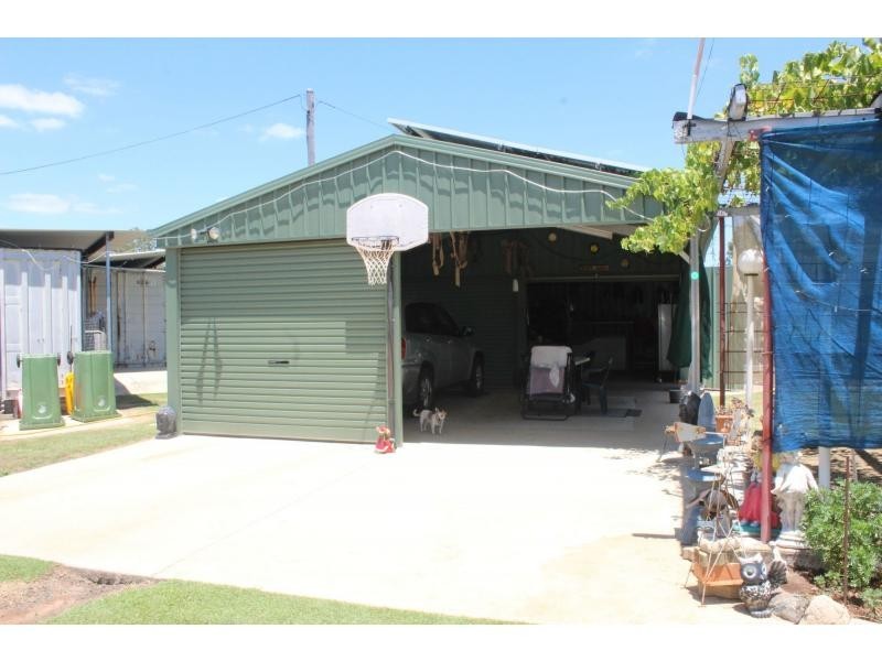 3 Banksia Court, Morton Vale QLD 4343