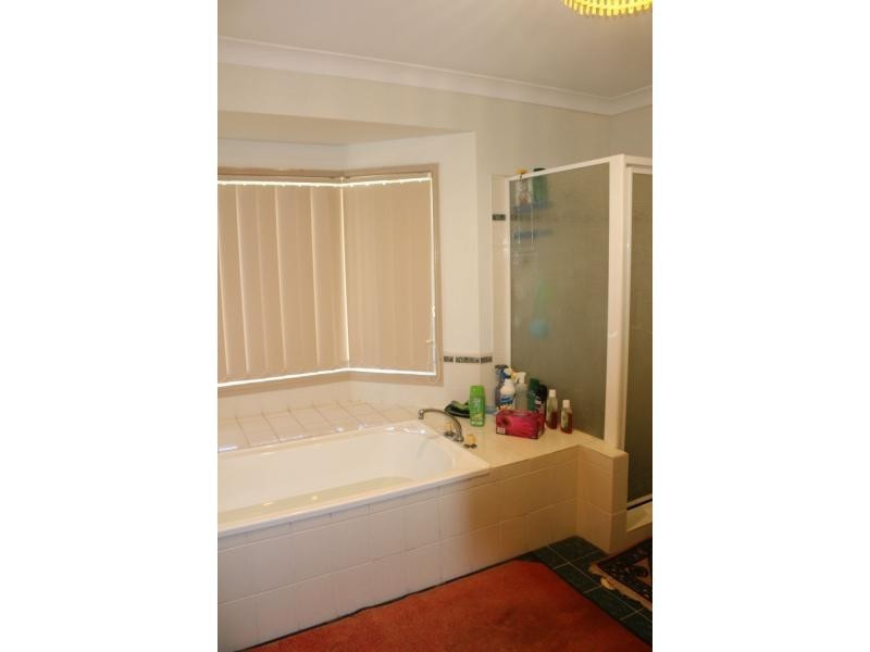 3 Banksia Court, Morton Vale QLD 4343