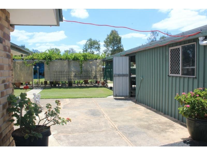 3 Banksia Court, Morton Vale QLD 4343