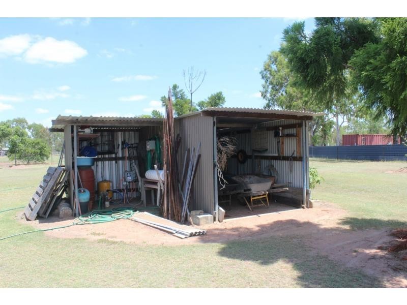 3 Banksia Court, Morton Vale QLD 4343