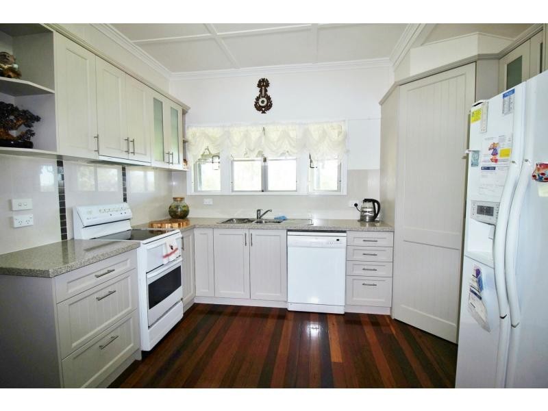 12 Hedges Court, Laidley Heights QLD 4341