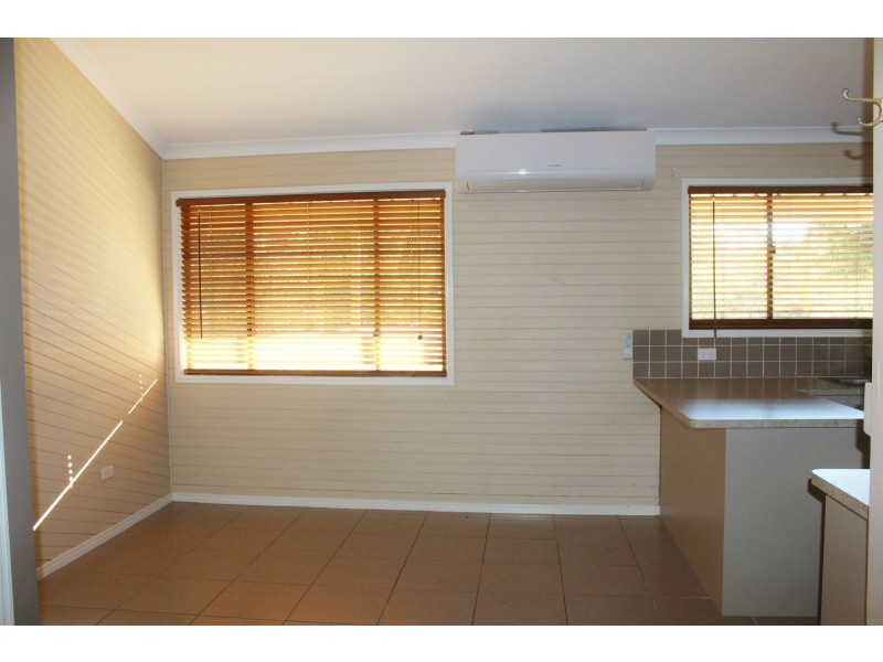 25 Challenge Avenue, Kensington Grove QLD 4341