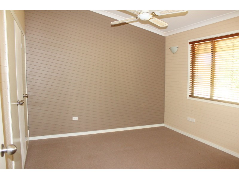 25 Challenge Avenue, Kensington Grove QLD 4341