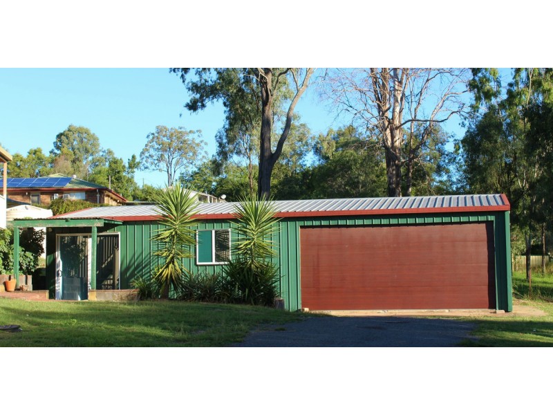 25 Challenge Avenue, Kensington Grove QLD 4341