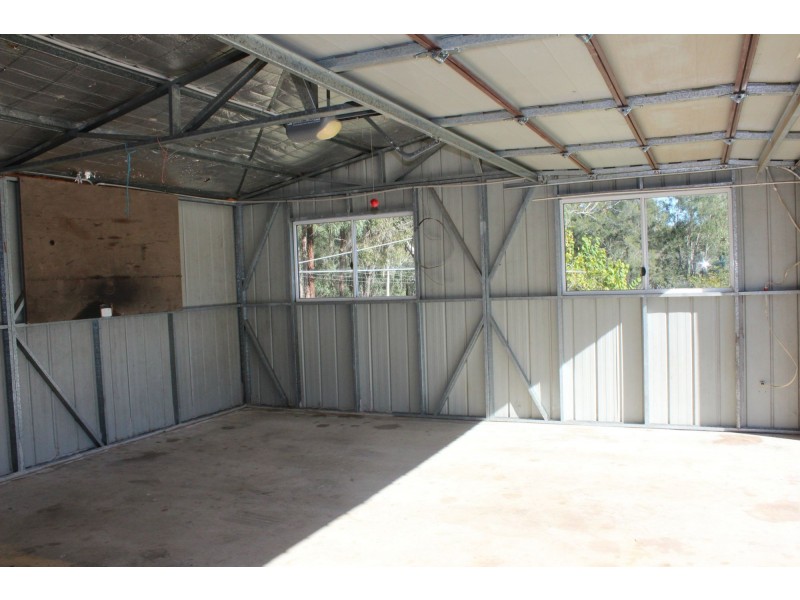25 Challenge Avenue, Kensington Grove QLD 4341