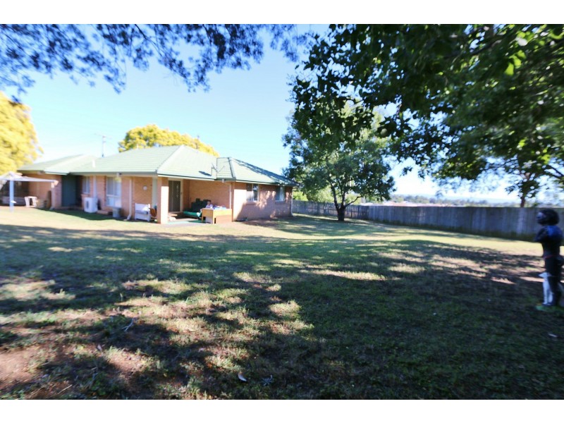 8 Kenneth Avenue, Laidley QLD 4341