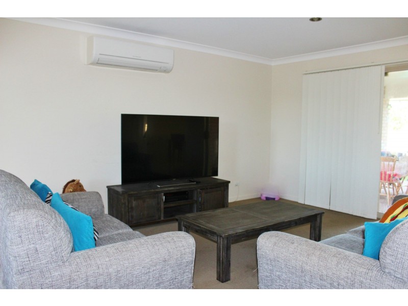 8 Peppermint Place, Laidley QLD 4341