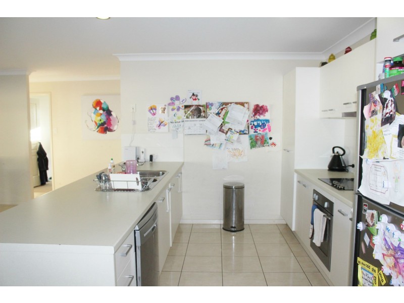 8 Peppermint Place, Laidley QLD 4341