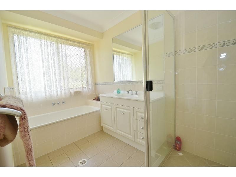 Kensington Grove QLD 4341