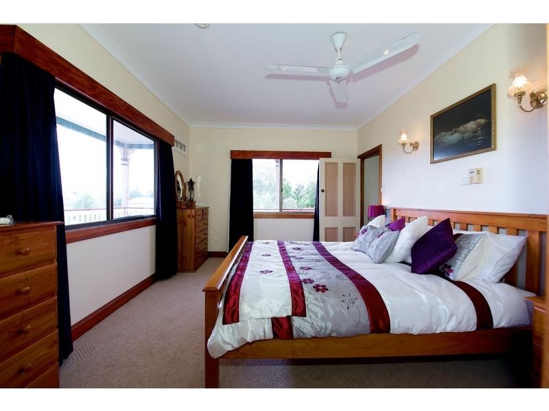 7 Dumke Street, Lowood QLD 4311