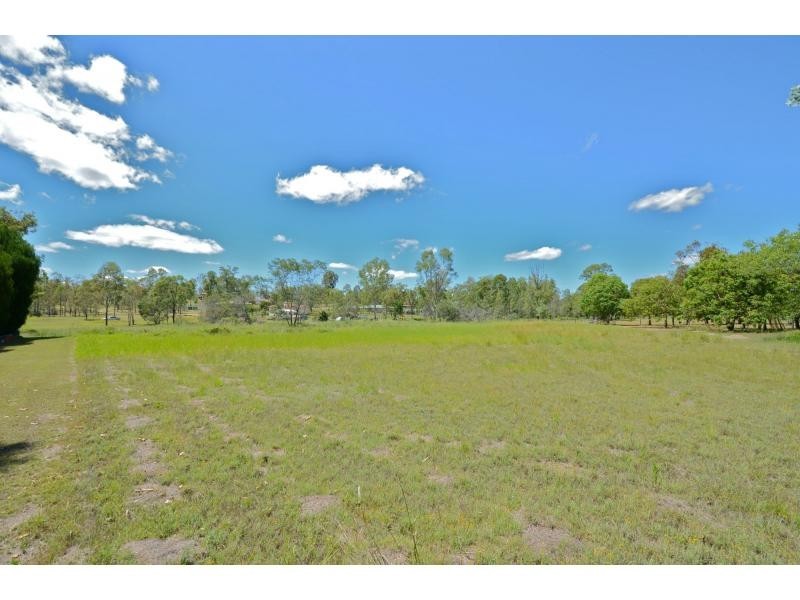 Kensington Grove QLD 4341