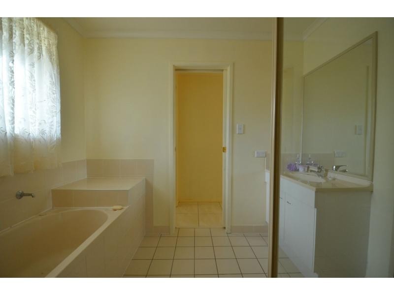 59 Walnut Drive, Brightview QLD 4311