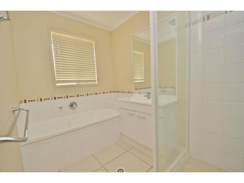 4 Amy Drive, Laidley Heights QLD 4341