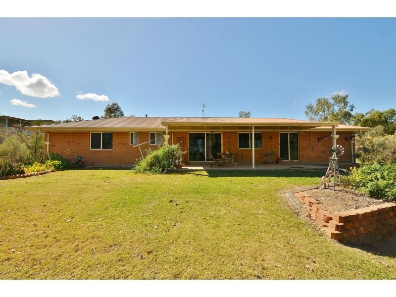12 Walter Court, Glenore Grove QLD 4342