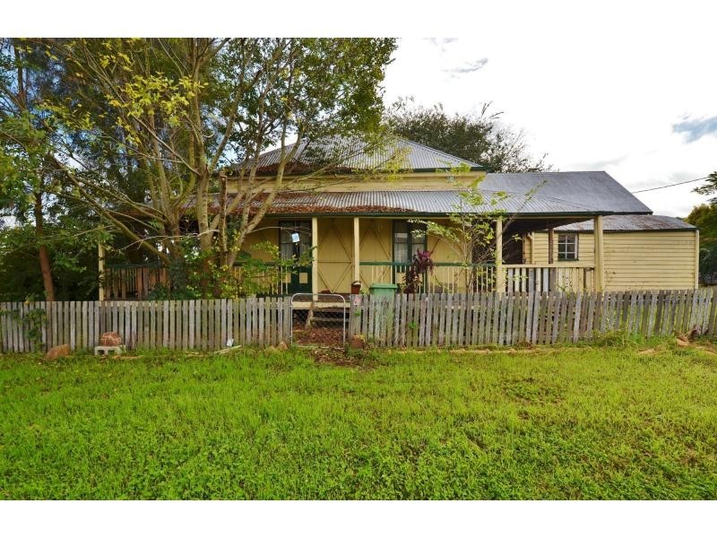 12 Campbell Street, Laidley QLD 4341