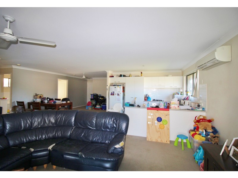 22 McInnes Street, Lowood QLD 4311