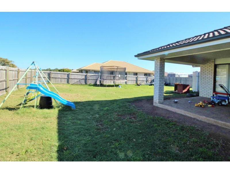 22 McInnes Street, Lowood QLD 4311