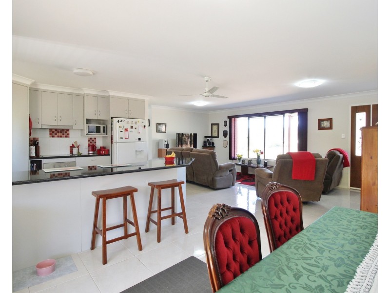 4 Beames Dr, Laidley South QLD 4341