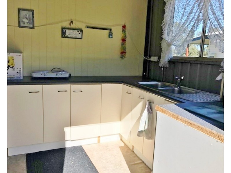 4 Beames Dr, Laidley South QLD 4341