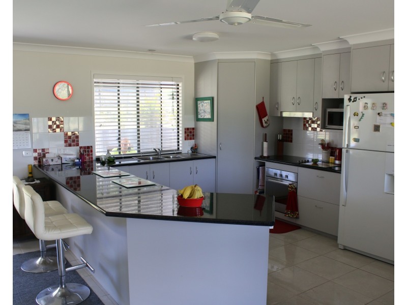 4 Beames Dr, Laidley South QLD 4341