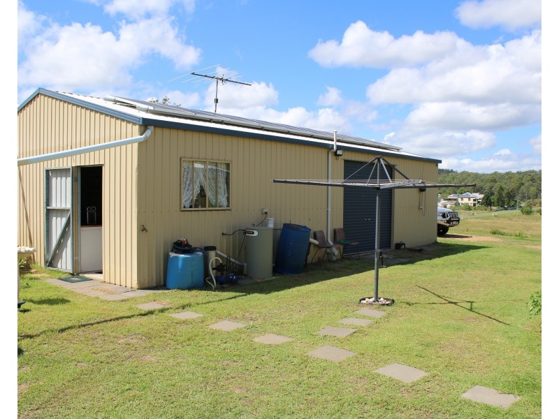 4 Beames Dr, Laidley South QLD 4341