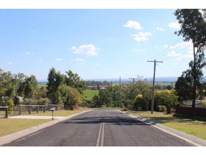 7 Power St, Glenore Grove QLD 4342