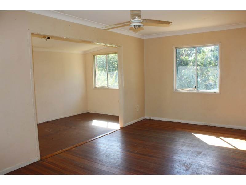 7 Power St, Glenore Grove QLD 4342