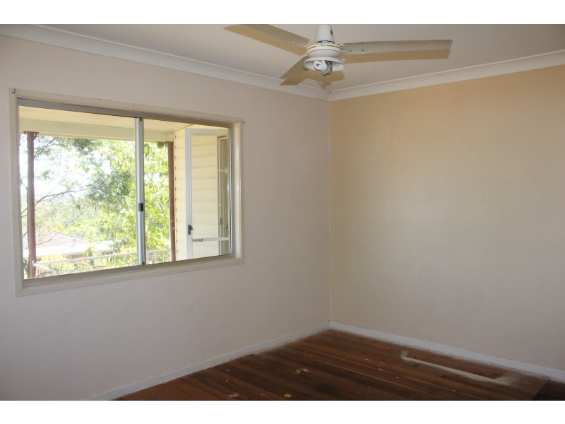 7 Power St, Glenore Grove QLD 4342