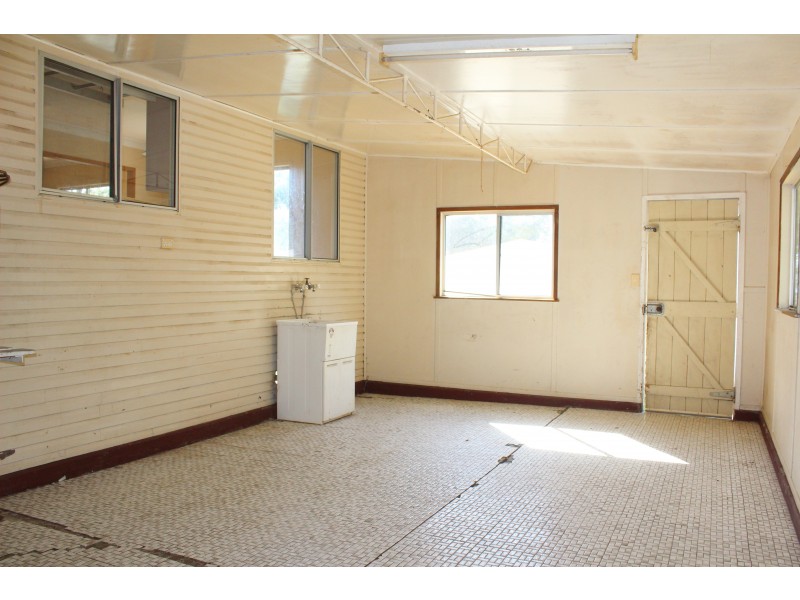 7 Power St, Glenore Grove QLD 4342