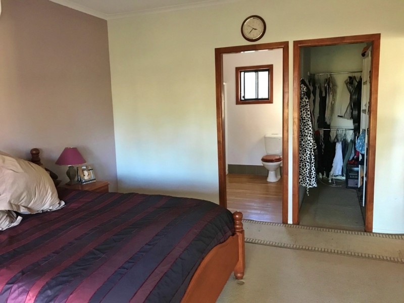 272 Grandchester Mt Mort Rd, Grandchester QLD 4340