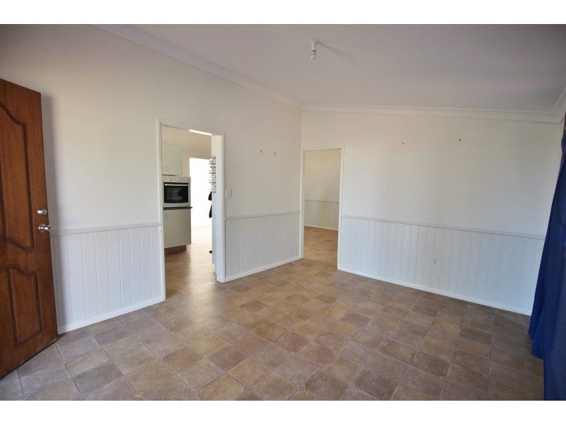 13 Church St, Laidley QLD 4341