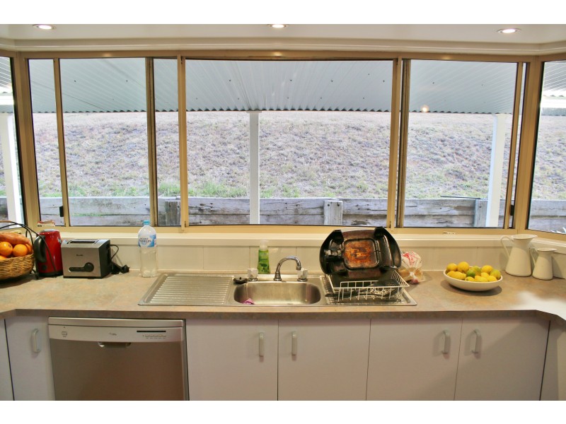 280 Mulgowie Rd, Townson QLD 4341