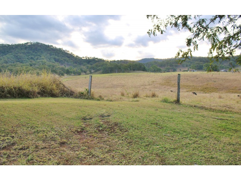 280 Mulgowie Rd, Townson QLD 4341