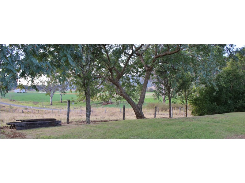 280 Mulgowie Rd, Townson QLD 4341