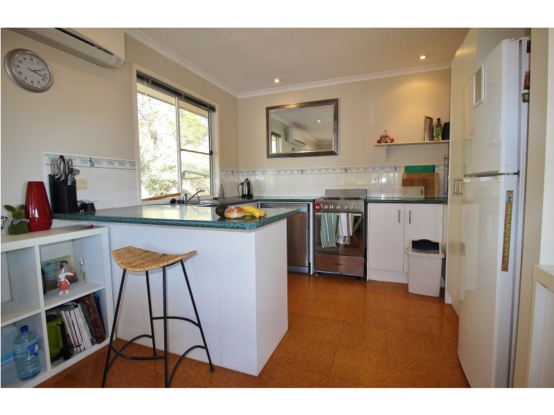 15 Stokes Ct, Summerholm QLD 4341