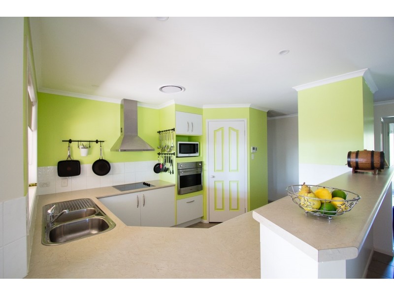 11 Bellve Ct, Plainland QLD 4341