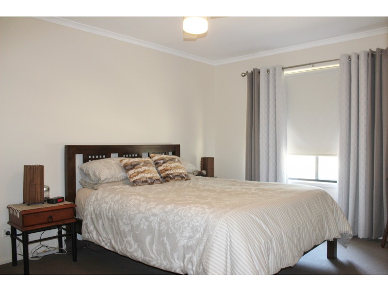 11 Hedges Ct, Laidley Heights QLD 4341