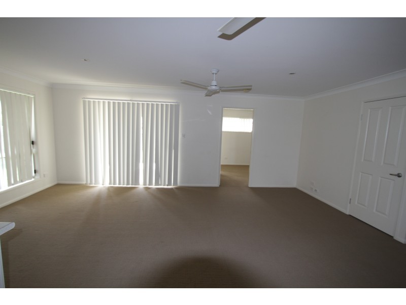 11 Ash Ave, Laidley QLD 4341