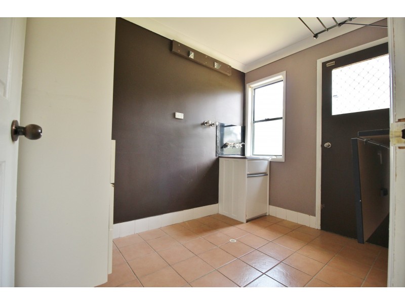 195 Lakes Dr, Laidley Heights QLD 4341