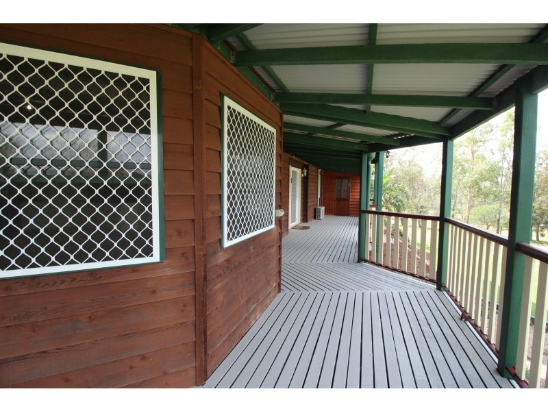 195 Lakes Dr, Laidley Heights QLD 4341