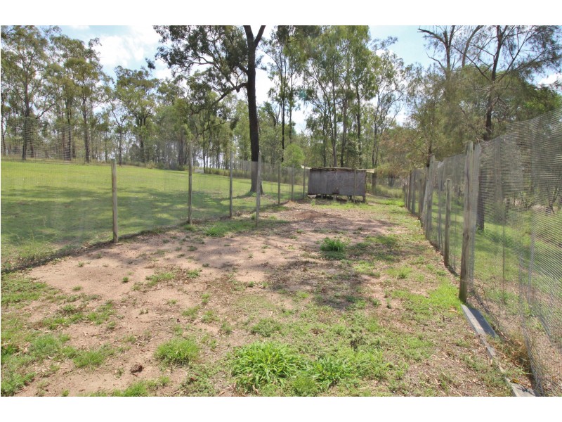 195 Lakes Dr, Laidley Heights QLD 4341