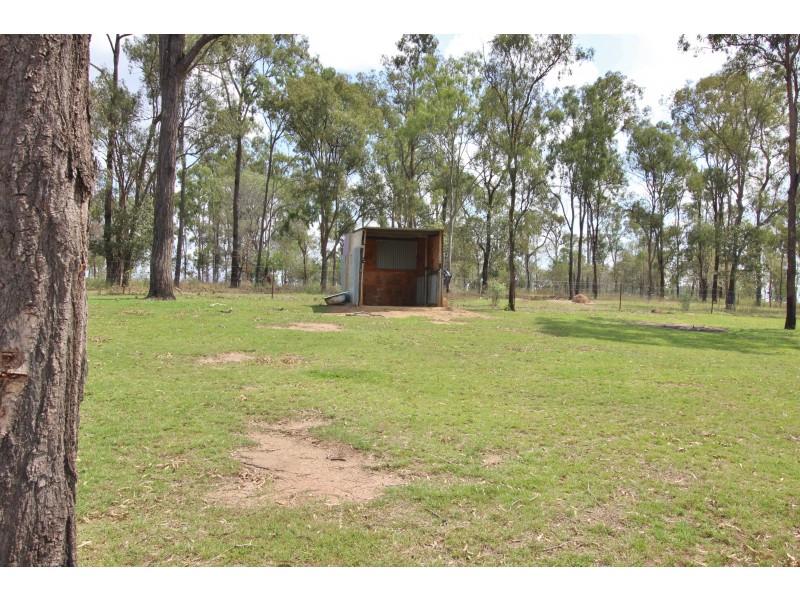 195 Lakes Dr, Laidley Heights QLD 4341