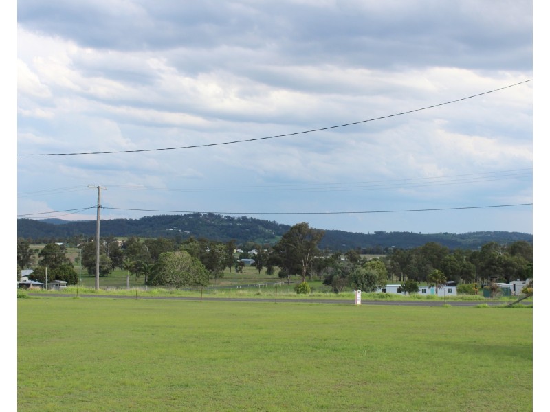 135 Zischke Rd, Regency Downs QLD 4341